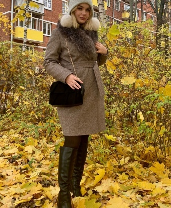 😘 Мои красивые фотографии гарантируют, что встреча со мной станет незабываемым событием. 📸
Мои клиенты остаются довольными и возвращаются ко мне снова и снова. 💕 Ведь я предлагаю не только физическое удовольствие, но и душевное наслаждение. 🌟
Ты можешь быть уверен, что со мной ты окунешься в мир страсти и наслаждения. 🌹 Я создам атмосферу романтики и расслабления, где мы будем наслаждаться каждой секундой вместе. 💋 Вызови меня и не пожалеешь! 😉 Регина